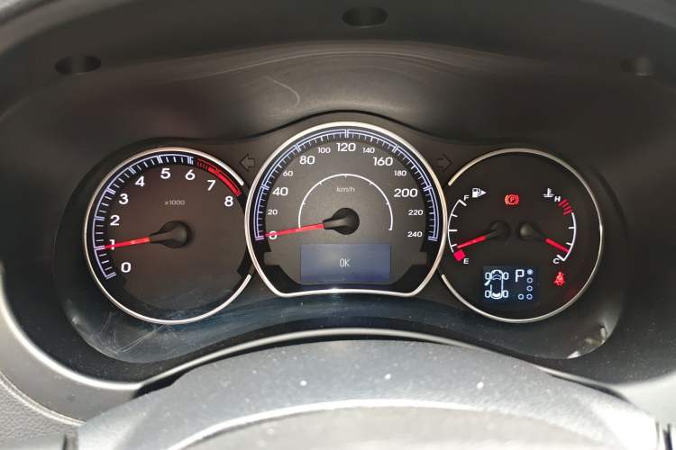 Used Renault Koleos 2013 2.5L Two-Wheel-Drive Urban Edition Instrument Cluster