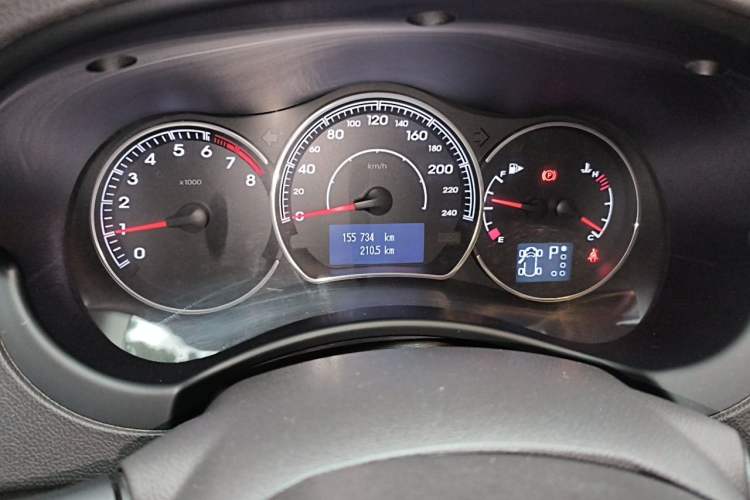 Used Renault Koleos 2013 2.5L Two-Wheel Drive Comfort Edition Odometer Close Up