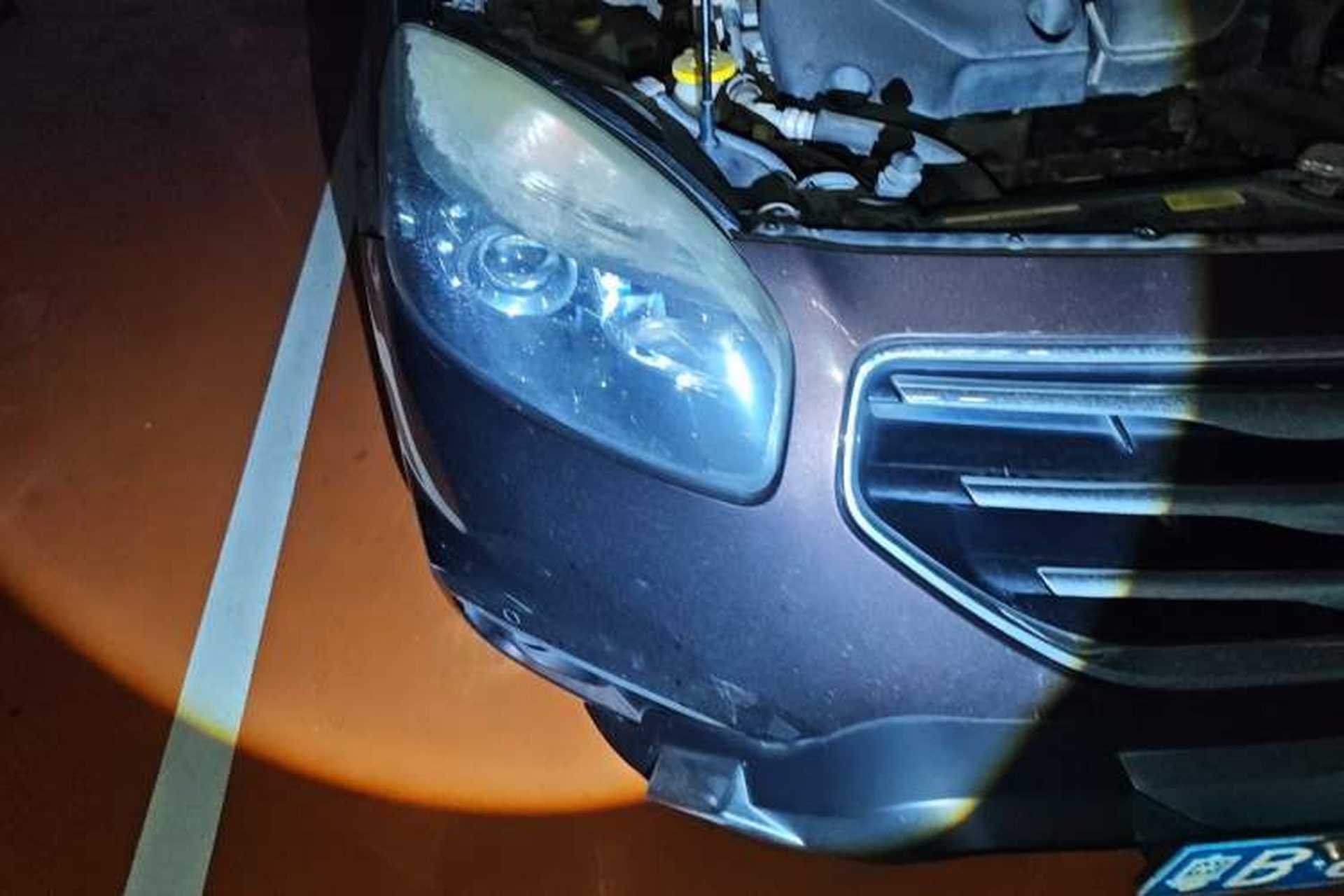 Used Renault Koleos 2013 2.5L 4x4 Comfort Edition Right Front Headlight