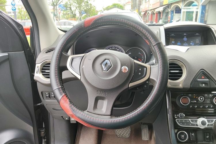 Used Renault Koleos 2013 2.5L 4x4 Comfort Edition Steering Wheel