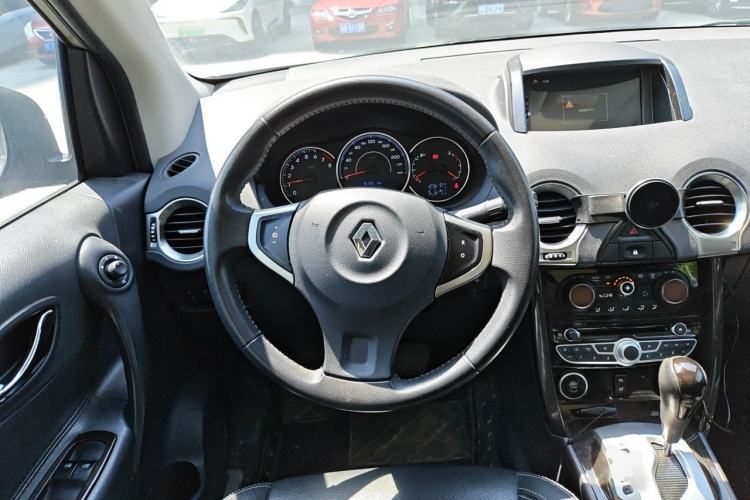 Used Renault Koleos 2013 2.5L Two-Wheel Drive Comfort Edition Steering Wheel