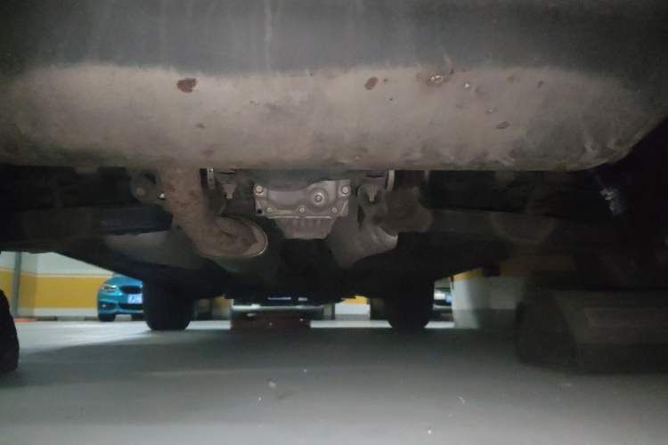 Used Renault Koleos 2013 2.5L 4x4 Comfort Edition Chassis Rear