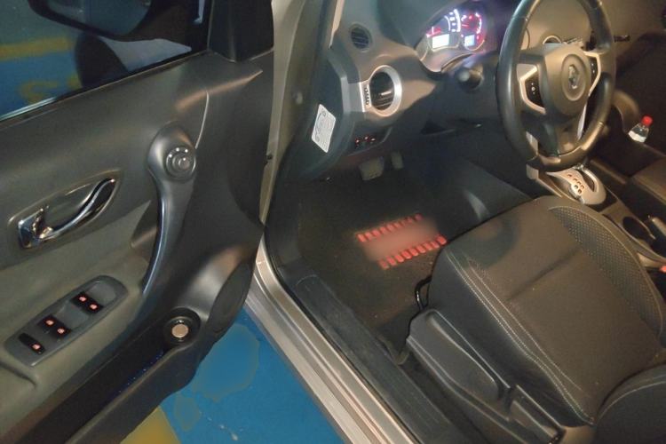 Used Renault Koleos 2013 2.5L Two-Wheel-Drive Urban Edition Driver Seat