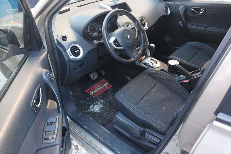 Used Renault Koleos 2013 2.5L Two-Wheel-Drive Urban Edition Driver Seat
