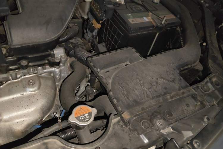 Used Renault Koleos 2013 2.5L Two-Wheel-Drive Urban Edition Engine Bay Left