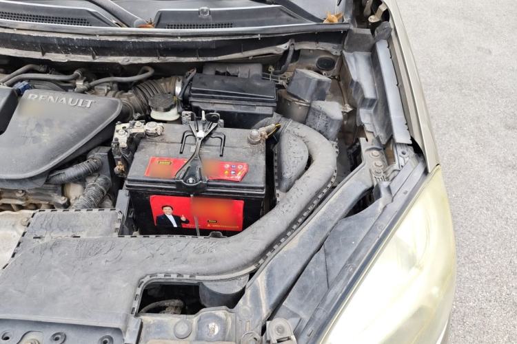 Used Renault Koleos 2013 2.5L Two-Wheel Drive Comfort Edition Engine Bay Left