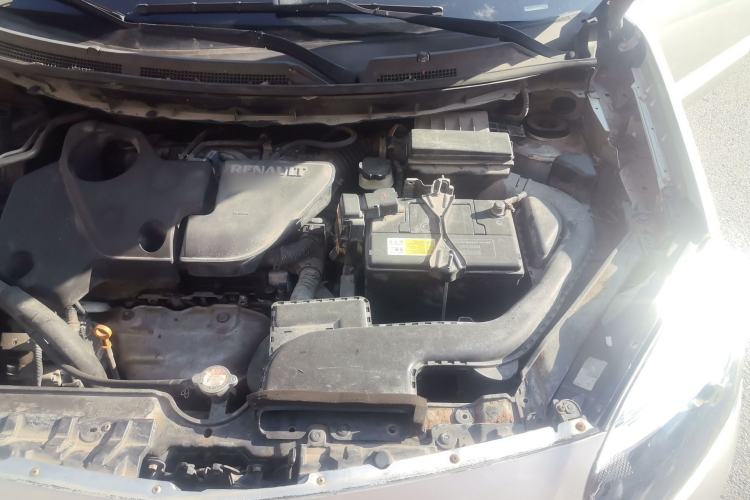 Used Renault Koleos 2013 2.5L Two-Wheel Drive Comfort Edition Engine Bay Left