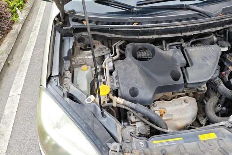 Used Renault Koleos 2013 2.5L Two-Wheel Drive Comfort Edition Engine Bay Right