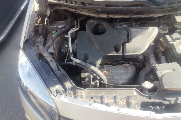 Used Renault Koleos 2013 2.5L Two-Wheel Drive Comfort Edition Engine Bay Right