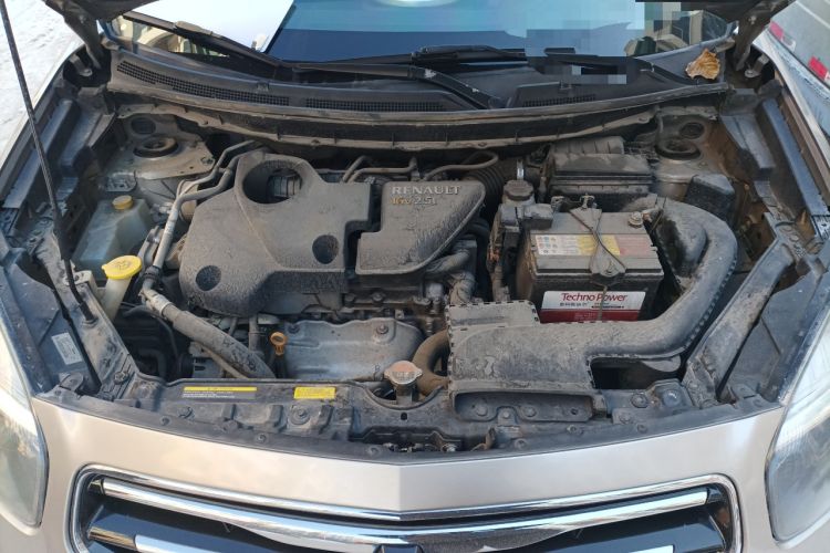 Used Renault Koleos 2013 2.5L Two-Wheel-Drive Urban Edition Engine Bay