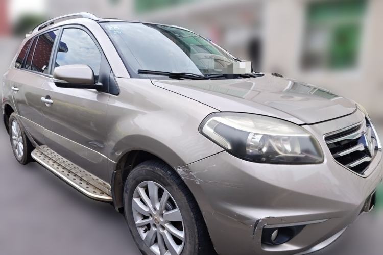 Used Renault Koleos 2013 2.5L Two-Wheel Drive Comfort Edition Front Right 45 Deg