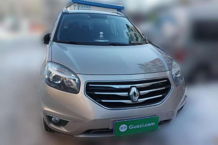 Used Renault Koleos 2013 2.5L Two-Wheel-Drive Urban Edition Front