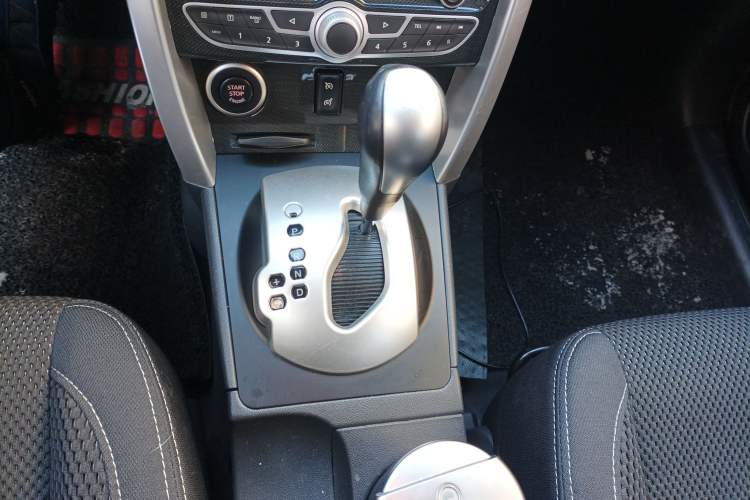 Used Renault Koleos 2013 2.5L Two-Wheel-Drive Urban Edition Gear Lever