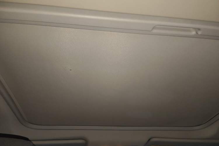 Used Renault Koleos 2013 2.5L Two-Wheel-Drive Urban Edition Headliner