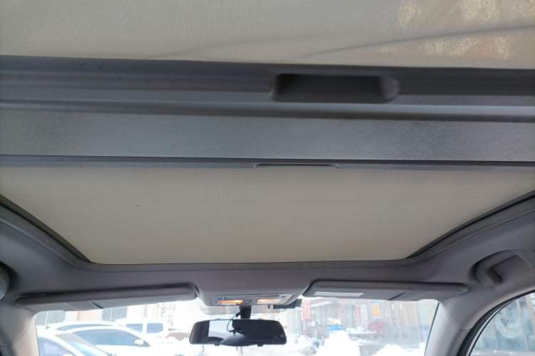 Used Renault Koleos 2013 2.5L Two-Wheel-Drive Urban Edition Headliner