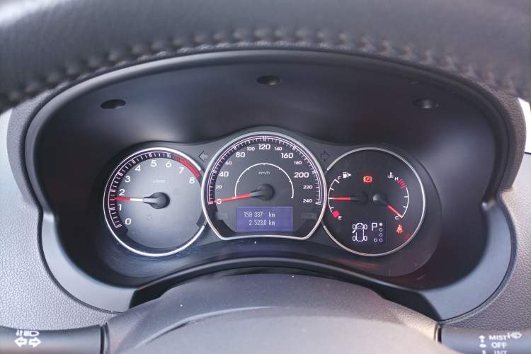 Used Renault Koleos 2013 2.5L Two-Wheel-Drive Urban Edition Instrument Cluster