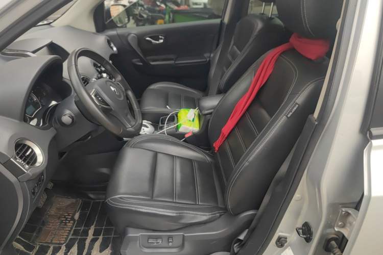 Used Renault Koleos 2013 2.5L Two-Wheel Drive Comfort Edition Left Front Seat