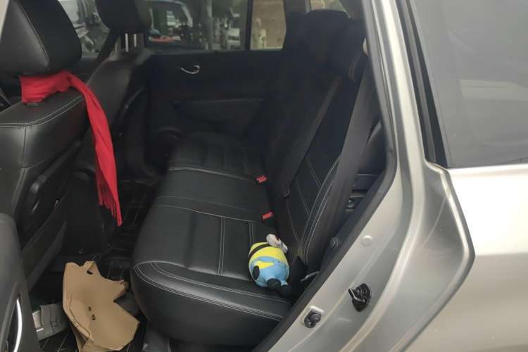 Used Renault Koleos 2013 2.5L Two-Wheel Drive Comfort Edition Left Rear Seat