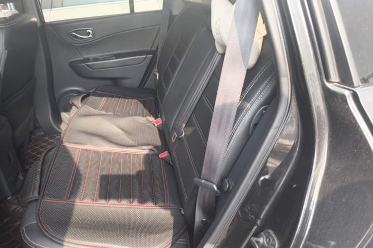 Used Renault Koleos 2013 2.5L 4x4 Comfort Edition with Navigation Left Rear Seat