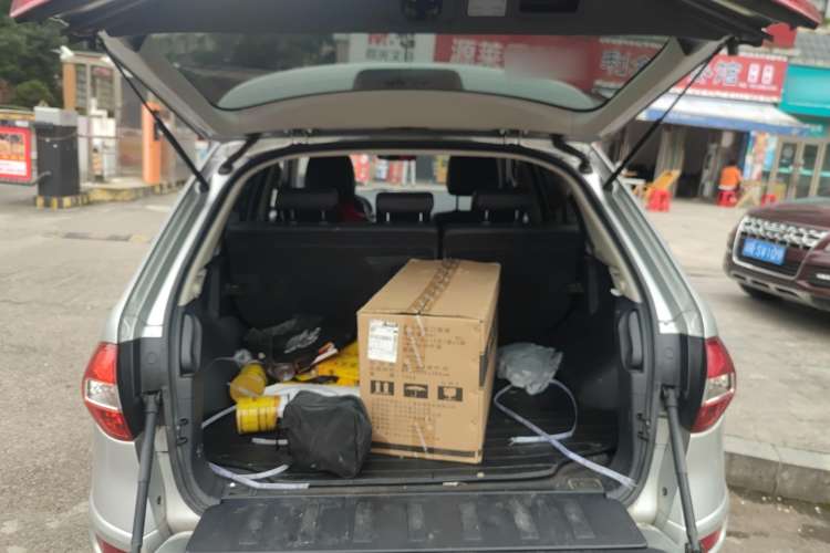 Used Renault Koleos 2013 2.5L Two-Wheel Drive Comfort Edition Trunk