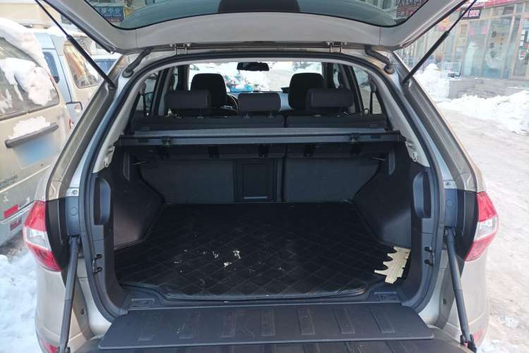 Used Renault Koleos 2013 2.5L Two-Wheel-Drive Urban Edition Trunk