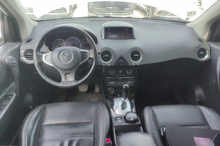 Used Renault Koleos 2013 2.5L Two-Wheel Drive Comfort Edition with Navigation Center Console
