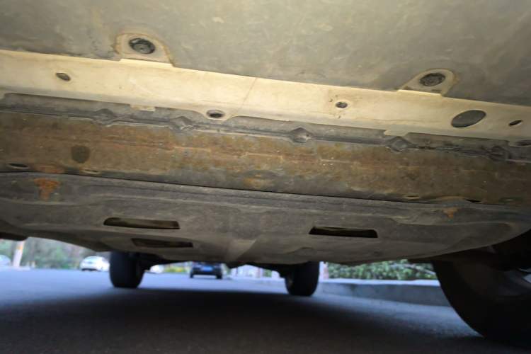 Used Renault Koleos 2013 2.5L Two-Wheel Drive Comfort Edition Chassis Front