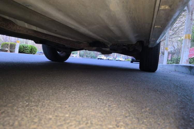 Used Renault Koleos 2013 2.5L Two-Wheel Drive Comfort Edition Chassis Front Left
