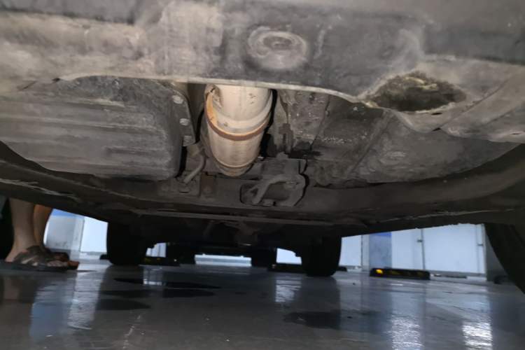 Used Renault Koleos 2013 2.5L Two-Wheel Drive Comfort Edition Chassis Front