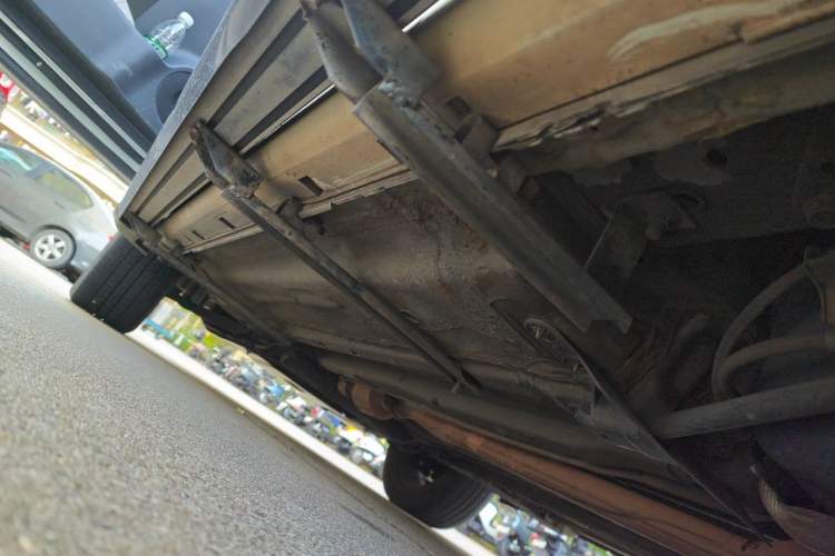 Used Renault Koleos 2013 2.5L 4x4 Comfort Edition Chassis Rear Left