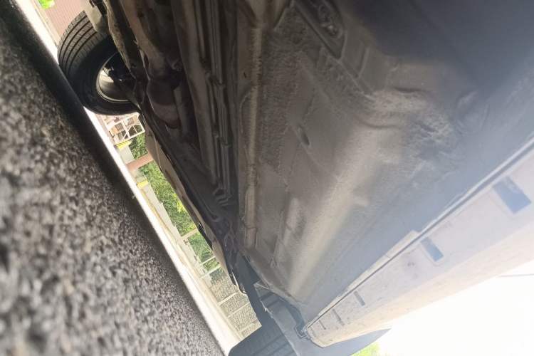 Used Renault Koleos 2013 2.5L Two-Wheel-Drive Urban Edition Chassis Rear Right