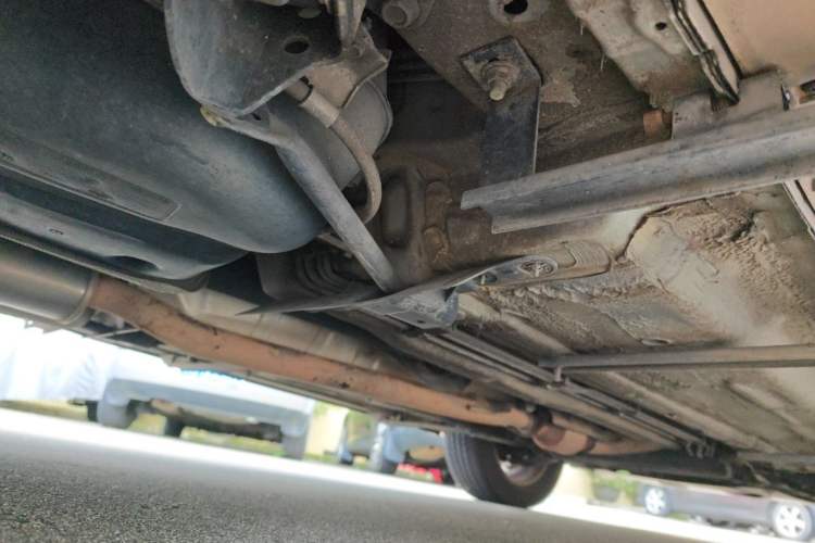Used Renault Koleos 2013 2.5L 4x4 Comfort Edition Chassis Rear Right