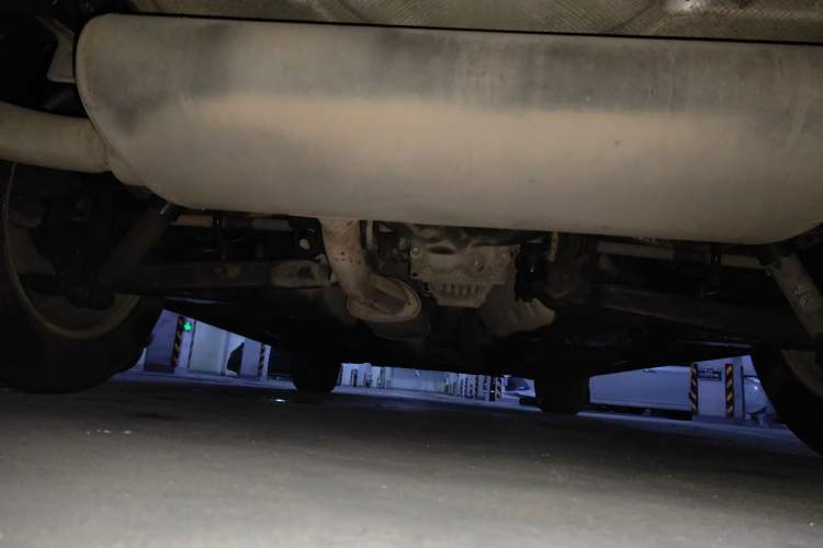 Used Renault Koleos 2013 2.5L 4x4 Comfort Edition Chassis Rear