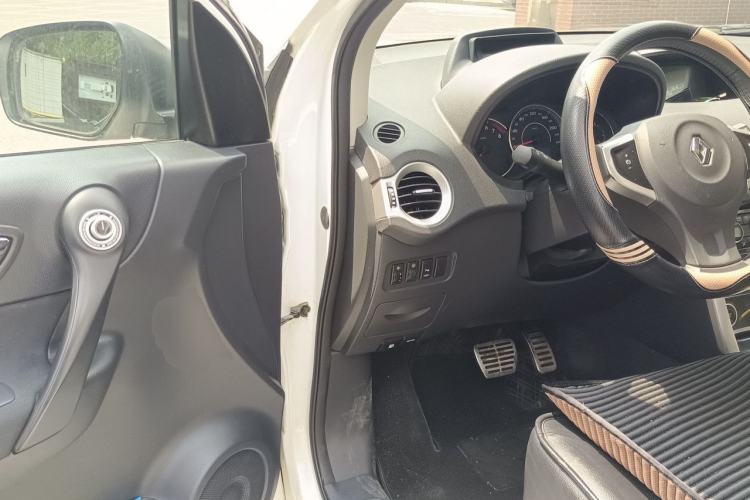 Used Renault Koleos 2013 2.5L Two-Wheel-Drive Urban Edition Driver Seat