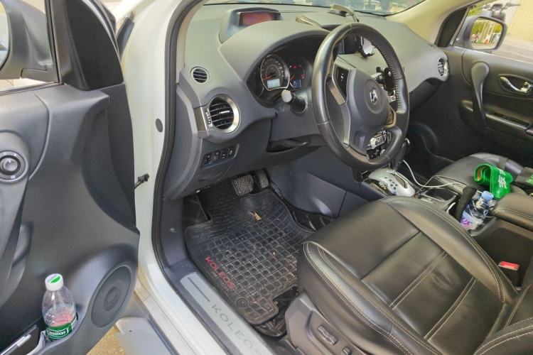 Used Renault Koleos 2013 2.5L 4x4 Comfort Edition Driver Seat