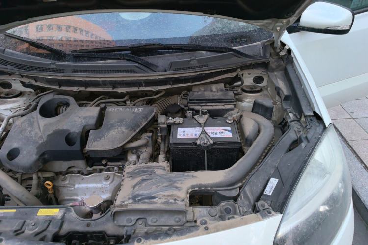 Used Renault Koleos 2013 2.5L Two-Wheel Drive Comfort Edition Engine Bay Left