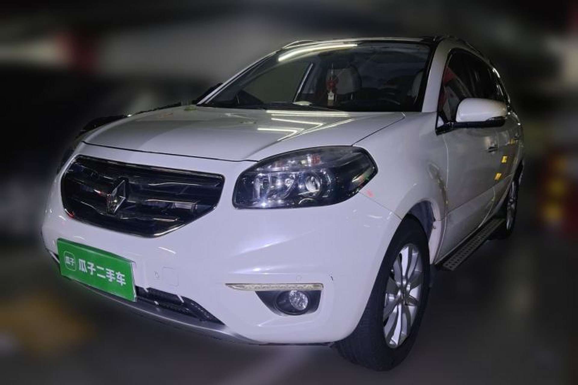 Used Renault Koleos 2013 2.5L Two-Wheel Drive Comfort Edition with Navigation Front Left 45 Deg