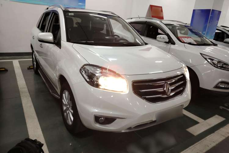 Used Renault Koleos 2013 2.5L Two-Wheel Drive Comfort Edition Front Right 45 Deg