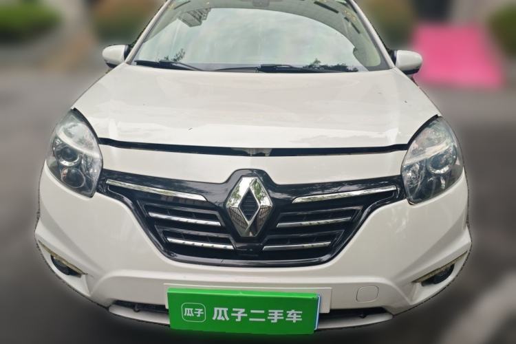 Used Renault Koleos 2013 2.5L Two-Wheel Drive Luxury Navigation Edition Front