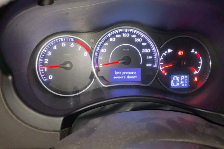 Used Renault Koleos 2013 2.5L Two-Wheel Drive Comfort Edition Instrument Cluster