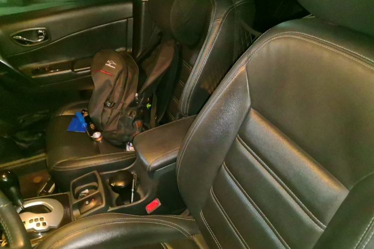 Used Renault Koleos 2013 2.5L 4x4 Comfort Edition Left Front Seat