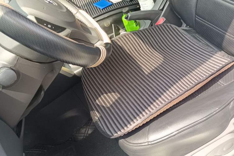 Used Renault Koleos 2013 2.5L Two-Wheel-Drive Urban Edition Left Front Seat