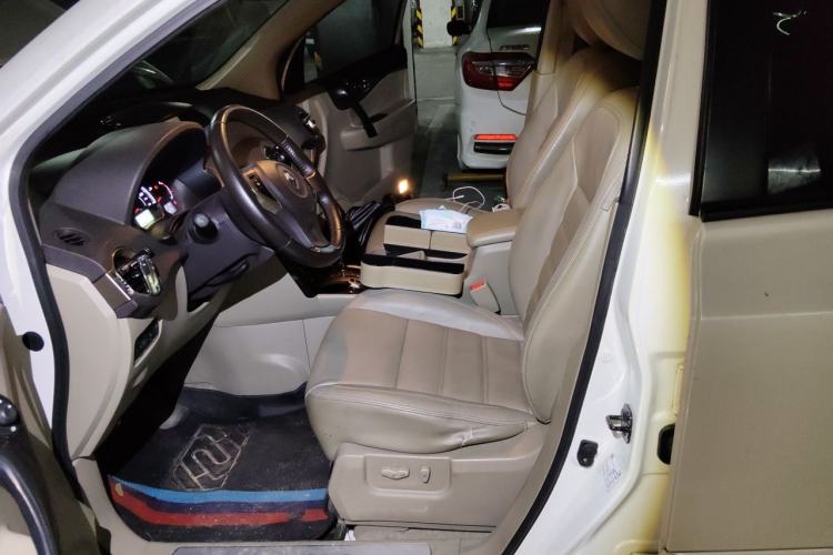 Used Renault Koleos 2013 2.5L Two-Wheel Drive Comfort Edition with Navigation Left Front Seat