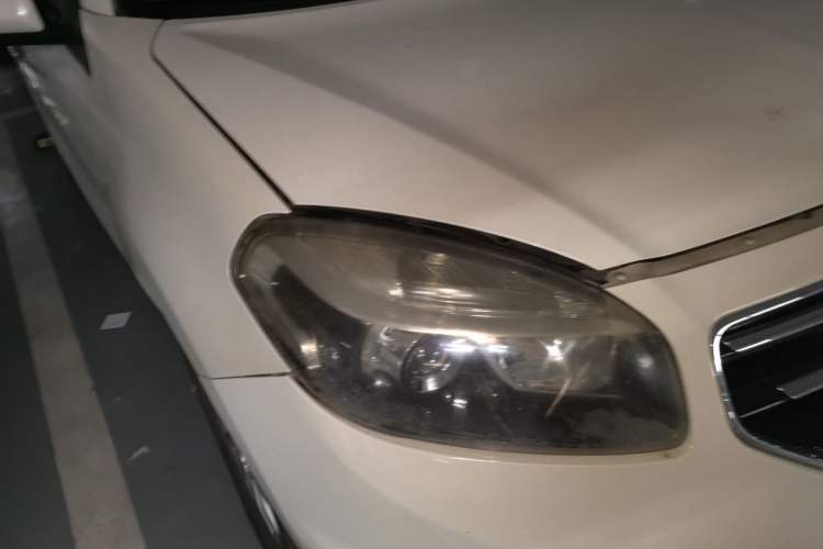 Used Renault Koleos 2013 2.5L Two-Wheel Drive Comfort Edition Right Front Headlight