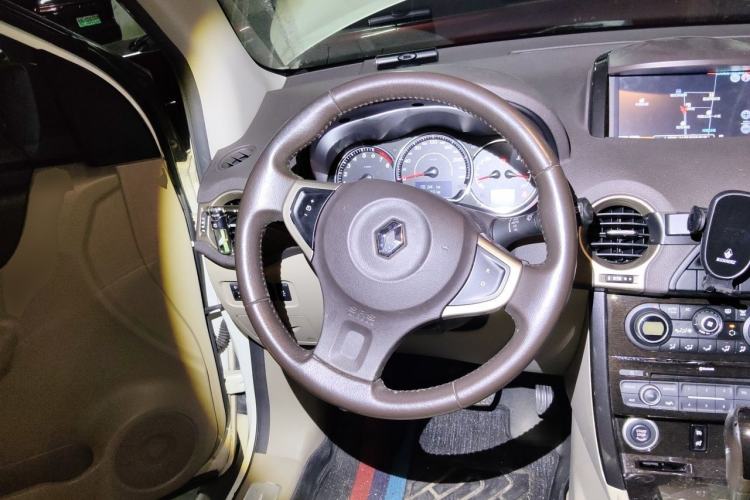 Used Renault Koleos 2013 2.5L Two-Wheel Drive Comfort Edition with Navigation Steering Wheel