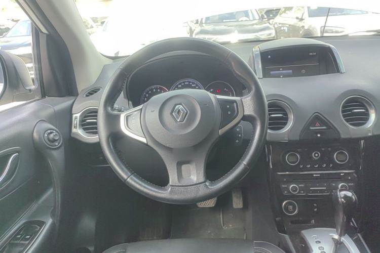 Used Renault Koleos 2013 2.5L Two-Wheel Drive Comfort Edition with Navigation Steering Wheel
