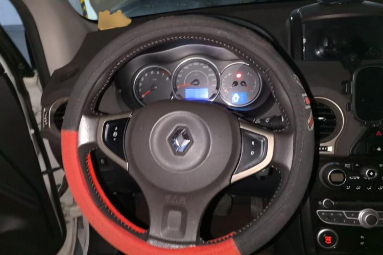 Used Renault Koleos 2013 2.5L Two-Wheel Drive Comfort Edition Steering Wheel