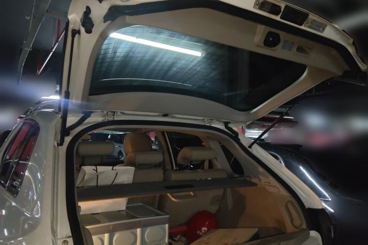Used Renault Koleos 2013 2.5L Two-Wheel Drive Comfort Edition with Navigation Trunk