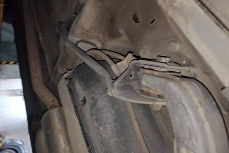 Used Renault Koleos 2013 2.5L Two-Wheel-Drive Luxury Edition Chassis Rear Left