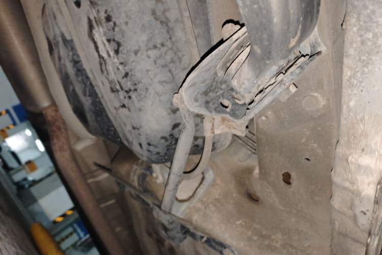 Used Renault Koleos 2013 2.5L Two-Wheel-Drive Luxury Edition Chassis Rear Right